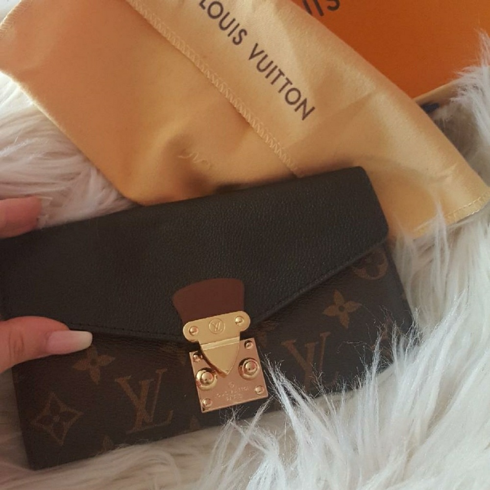 Louis Vuitton Monogram Wallet